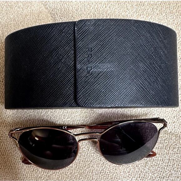 Prada Gold Metal Frame Sunglasses SPR62S With Case - Picture 2 of 8